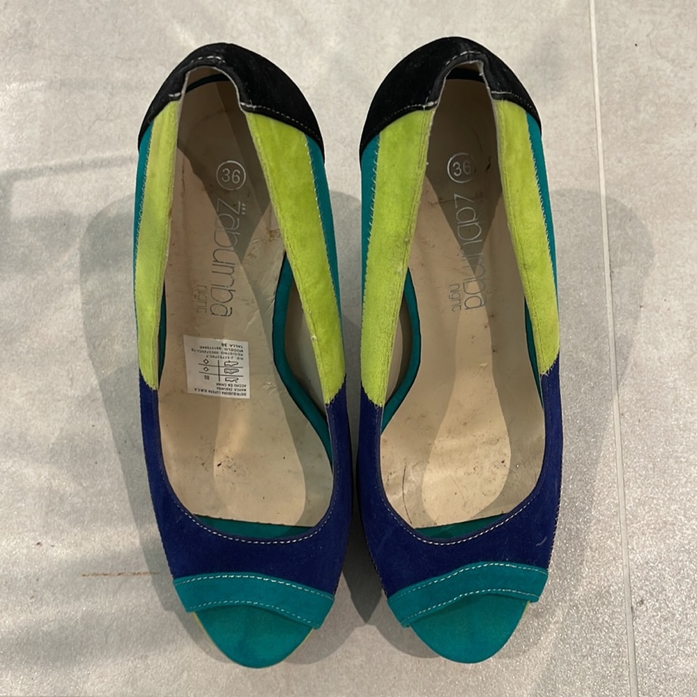 Chic Multicolor Peep-Toe Heels - image 8